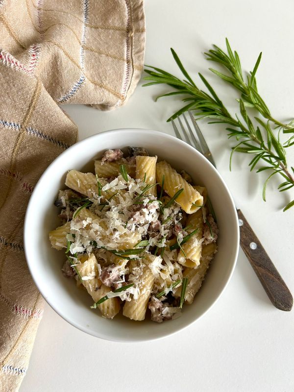 Pasta with Salsiccia and Mushrooms