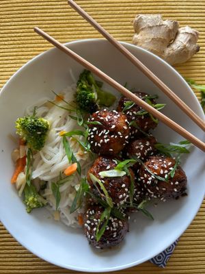Asian Meatballs with Noodles
